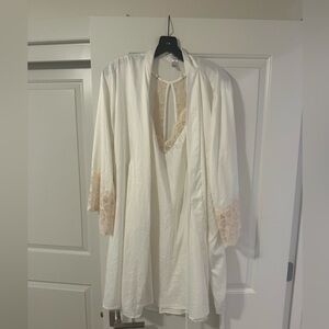 Flora Nikrooz Kit Heart Bridal Robe & Slip size L/XL